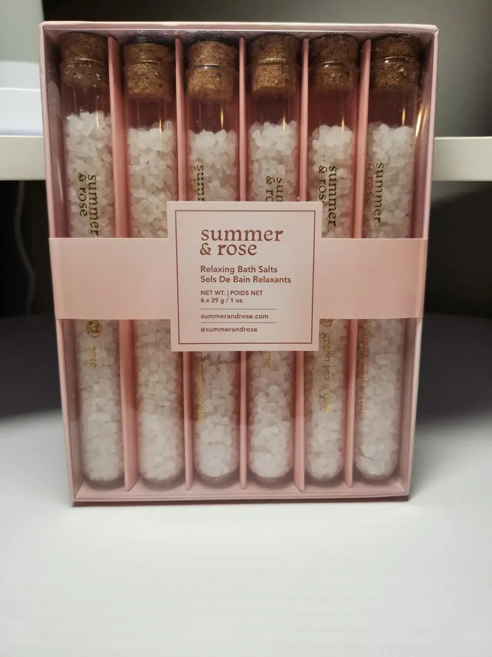 Summer & Rose Relaxing Bath Salts Gift Set Rose Green Tea Chamomile 6 Vials NIB - Picture 1 of 2